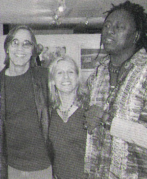 Jackson Browne, Silver Lake resident Jane Drew and Habib Koite at the Ghettogloss Gallery Silent Auction benefiting the Mali Fala Fund for an orphanage and school in West Africa.